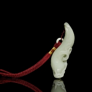 Jade figure ‘Fruit with lingzhi’, Qing dynasty