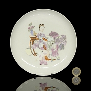 Pink family porcelain plate ‘Family scene’, with Yongzheng seal