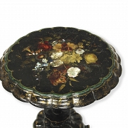 Mesa victoriana con incrustaciones de nácar, s.XX