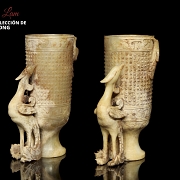 Copas rituales de jade blanco tallado 