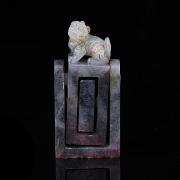 Sello triple de jade tallado y articulado, dinastía Qing