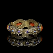 Pulsera de plata dorada con coral y esmaltes, dinastía Qing