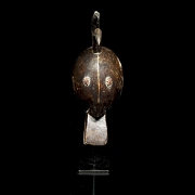 Máscara de danza zoomorfa, cultura Ogoni, Nigeria, s.XX