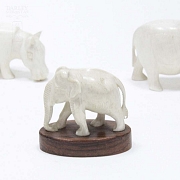 9 figuras de marfil - 4