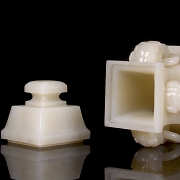 Jarrón cuadrangular de jade blanco de Hetian