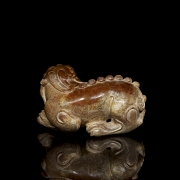 Figura de jade amarillo