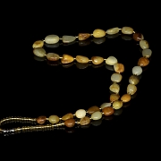 Collar de treinta y seis cuentas de jade, s.XX