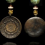 Antiguo colgante astrológico de bronce y turquesa, Tíbet