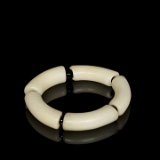 White jade bead bracelet, Zhou style