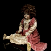 Antigua muñeca de porcelana, Europa, ca. 1890-1910