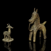 Pareja de figuras Dhokra de latón