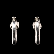 Pendientes de aro en oro blanco de 18K con diamantes