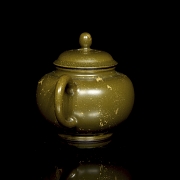 Tetera de cerámica con esmalte de té, con sello Qianlong