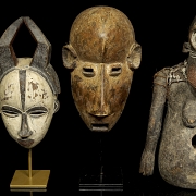 Cuatro piezas de arte tribal africano, s.XX