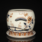Planter with plate in Asian porcelain, “Landscape,” 20th century