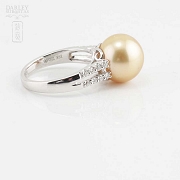 Anillo en oro 18k con diamantes y perla Australiana golden - 2