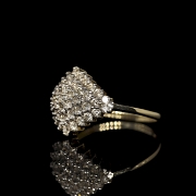 Anillo de oro amarillo con diamantes