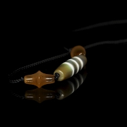 Collar de cuentas de ágata y Dzi, dinastía Liao