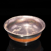 Cuenco de porcelana y plata 