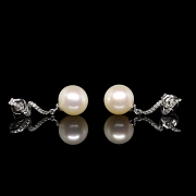 Pendientes perlas en oro blanco de 18 kt y diamantes