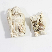 Dos figuras de marfil japones - 10