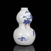 Glazed porcelain hulu vase, ‘Squirrels with Vine,’ Kangxi mark