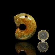 Colgante de jade tallado 
