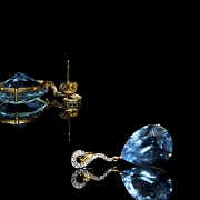 Pendientes en oro amarillo de 18k con topacios y diamantes