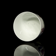 Glazed porcelain cup ‘Landscape and poem’, with Qianlong seal