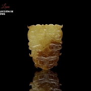 Colgante de jade amarillo 
