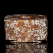 Cong de jade tallado 