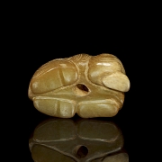 Figura de jade amarillo