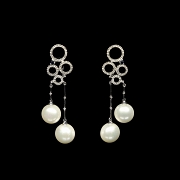 Pendientes en oro blanco de 18k con diamantes y perlas