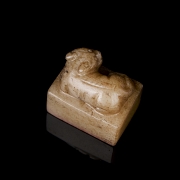 Rectangular Hetian jade seal ‘Beast’, Qing dynasty