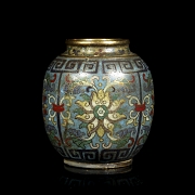 Small cloisonné enamel vessel, Qing dynasty - 1