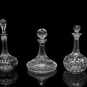 Tres decantadores en cristal tallado, s.XX