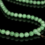 Collar de ciento ocho cuentas de jadeíta, dinastía Qing