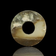 Carved jade pendant ‘Bi’, Han style