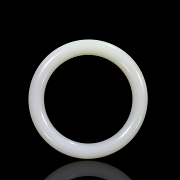 Hetian white jade bracelet, Qing dynasty