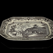 灰色柳叶纹伯利瓷托盘，十九世纪