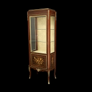 Vitrina de salón, Estilo Transición, s.XX