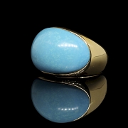 Anillo en oro amarillo de 18k con turquesa
