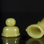 Jarrón de jade amarillo