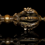 Instrumento ritual de bronce