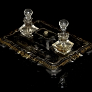 Escribanía victoriana de papier-mâché y nácar, s.XIX