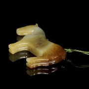 Colgante de jade tallado