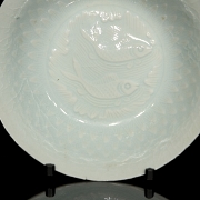 Celadon glazed porcelain plate ‘Fish’, Song style - 1