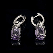 Pendientes con amatistas y diamantes en oro blanco de 18k