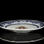 Plato de porcelana