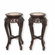 Pareja de taburetes asiáticos de madera, s.XX